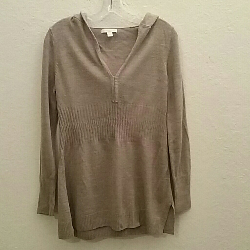 New York and Company tan sweater